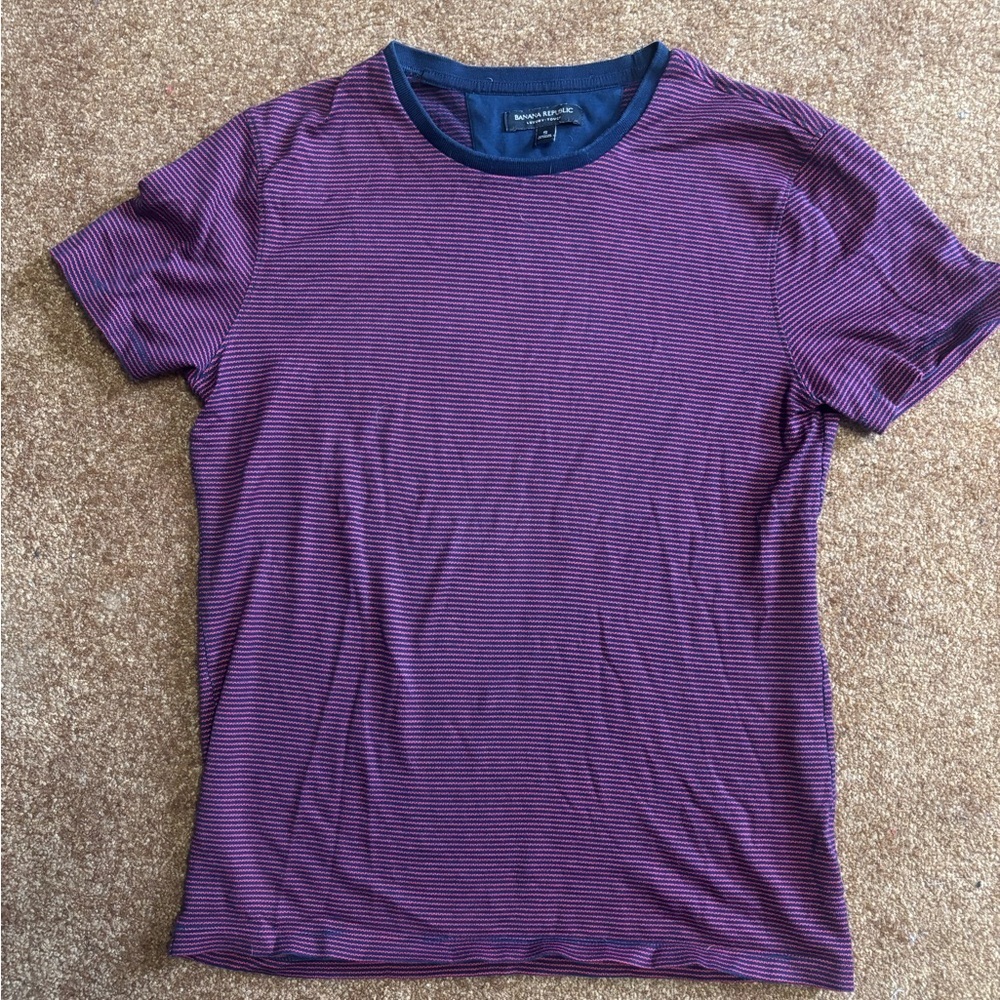 3/$20 Banana Republic Men's Striped T-Shirt